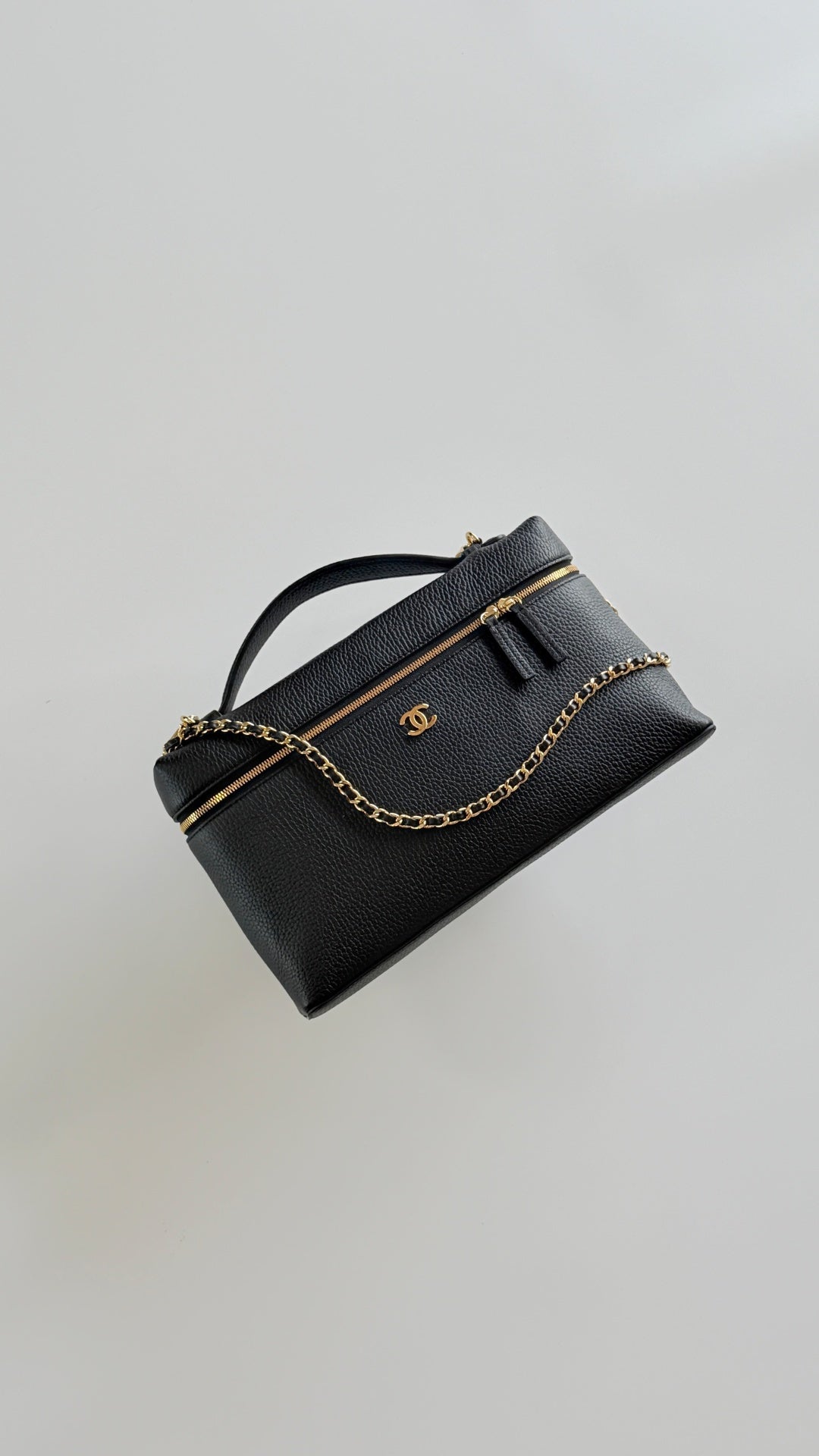 CC Métiers d’art 2026 Large Vanity With Chain Black Grained Calfskin