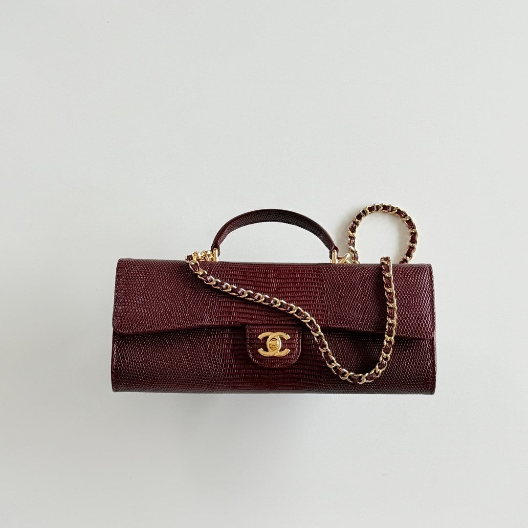 CC Métiers d’art 2026 Clutch With Chain Dark Burgundy Lizard Embossed Calfskin