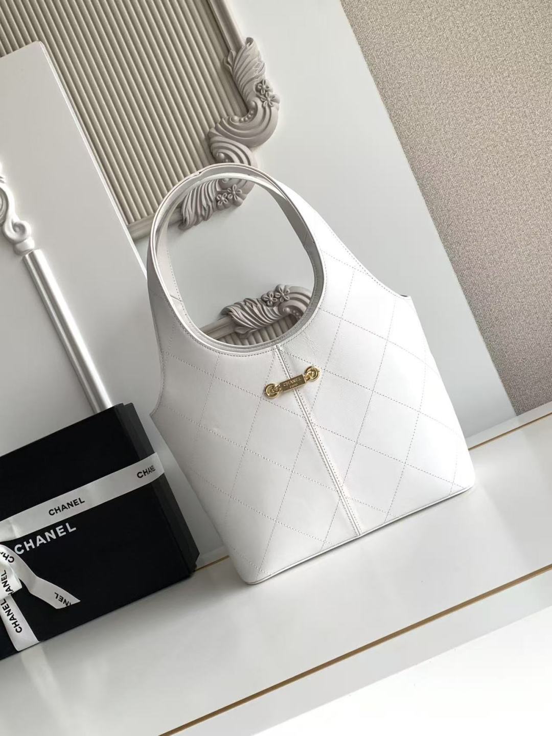 Chanel 2026 Basket Hobo Bag 35cm White Calfskin