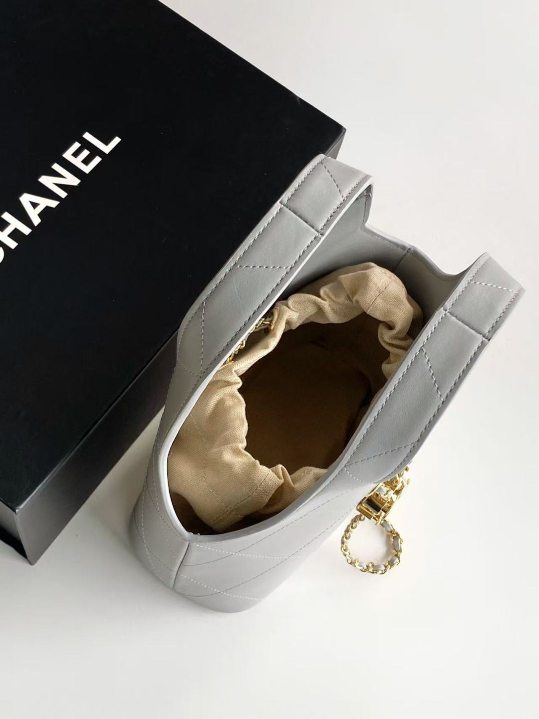 Chanel 2026 Basket Hobo Bag 27.5cm Gray Calfskin