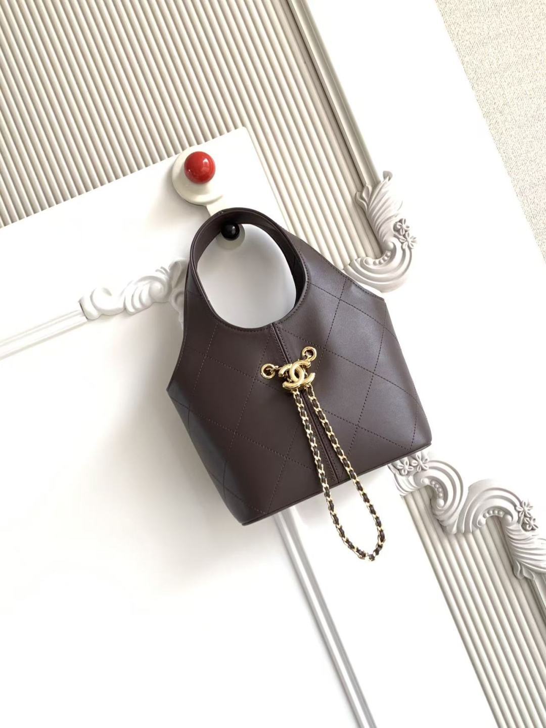 Chanel 2026 Basket Hobo Bag 27.5cm Coffee Calfskin