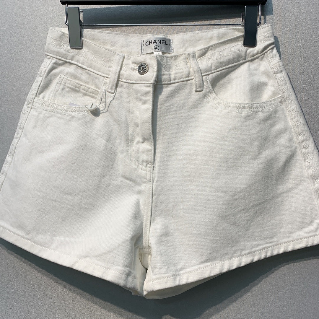 CC SS26 High-Waisted Wide-Leg Denim Shorts White Cotton 350943