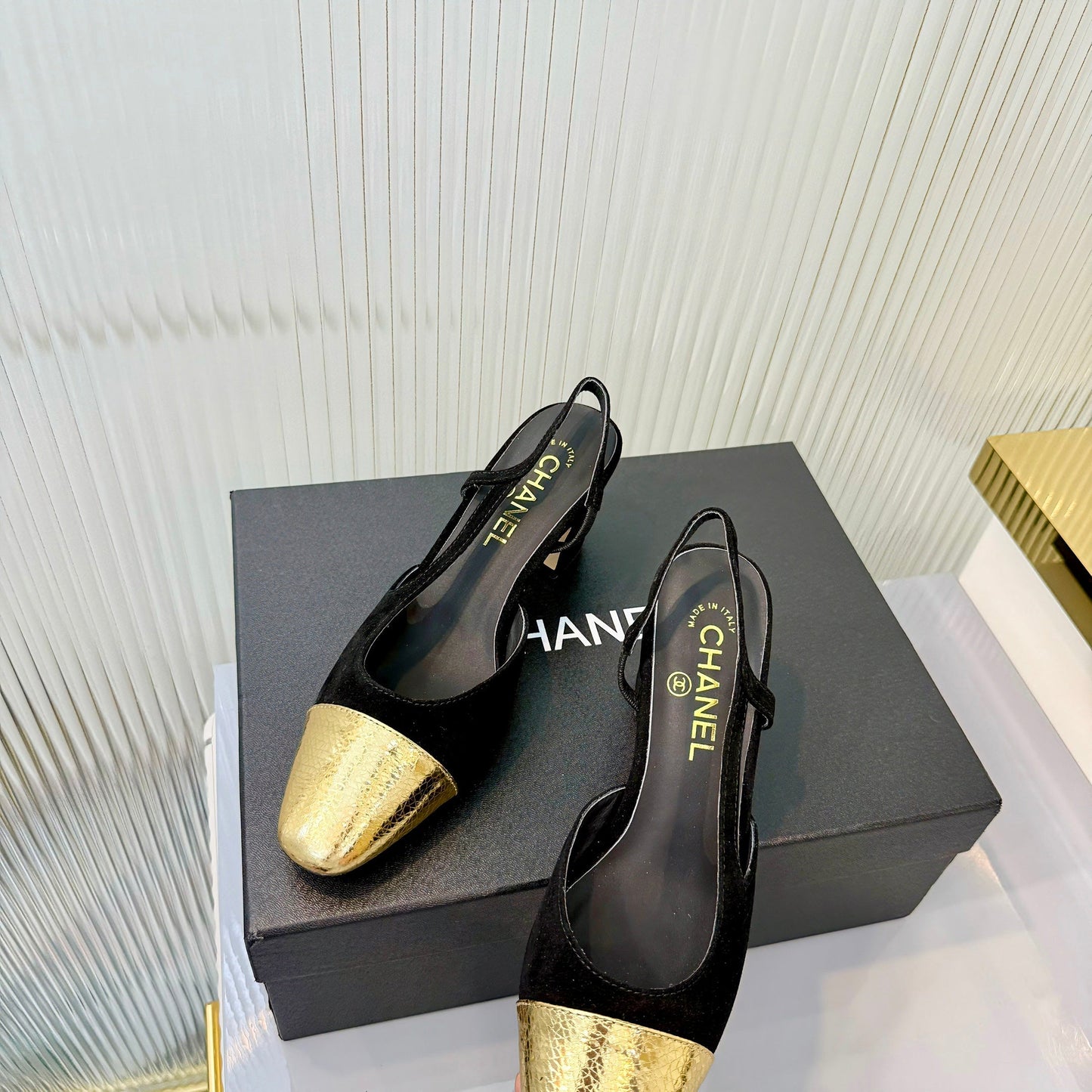 CC 26 Slingback High Heel 6.5cm Gold Black Suede 714020