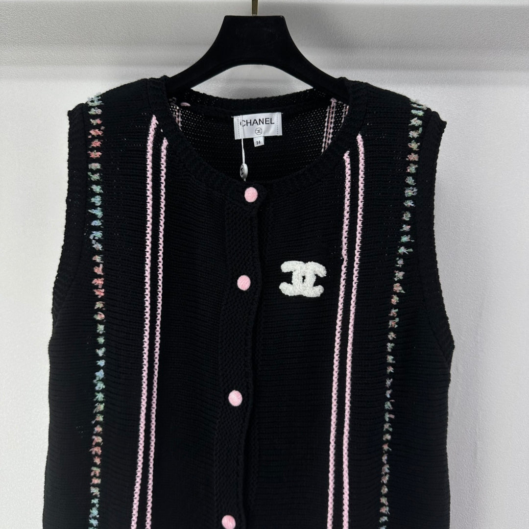 CC 26C Knitted Vest Black 349046