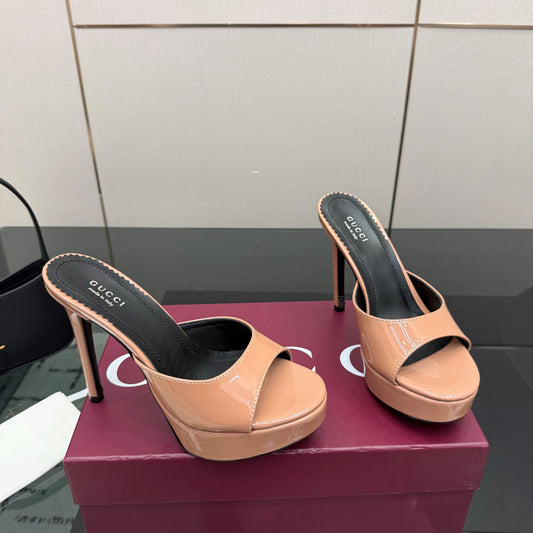 GG 26s Sandal 12cm Beige Patent Leather 828217