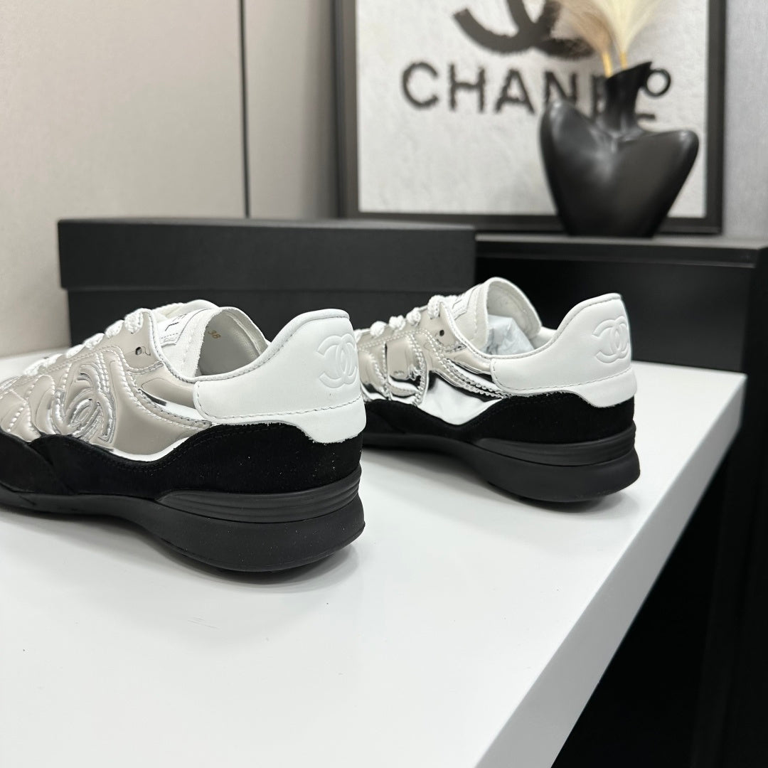 CC 26s Casual Sneakers Black Sliver Suede Cowhide 626457