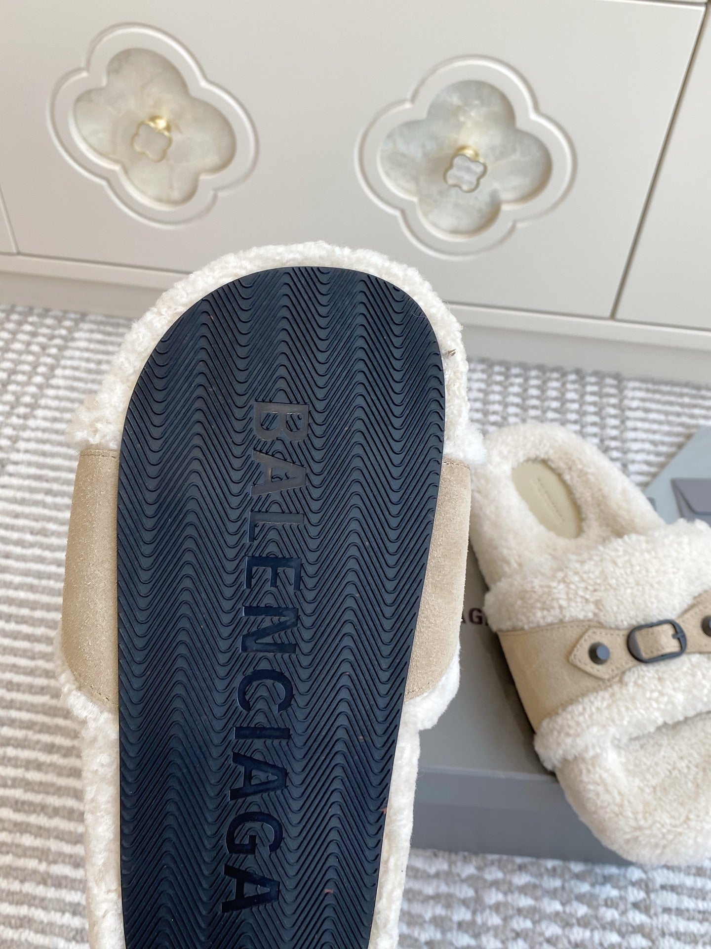 Balenciaga Classic Buckle Slippers White Taupe Wool 543003