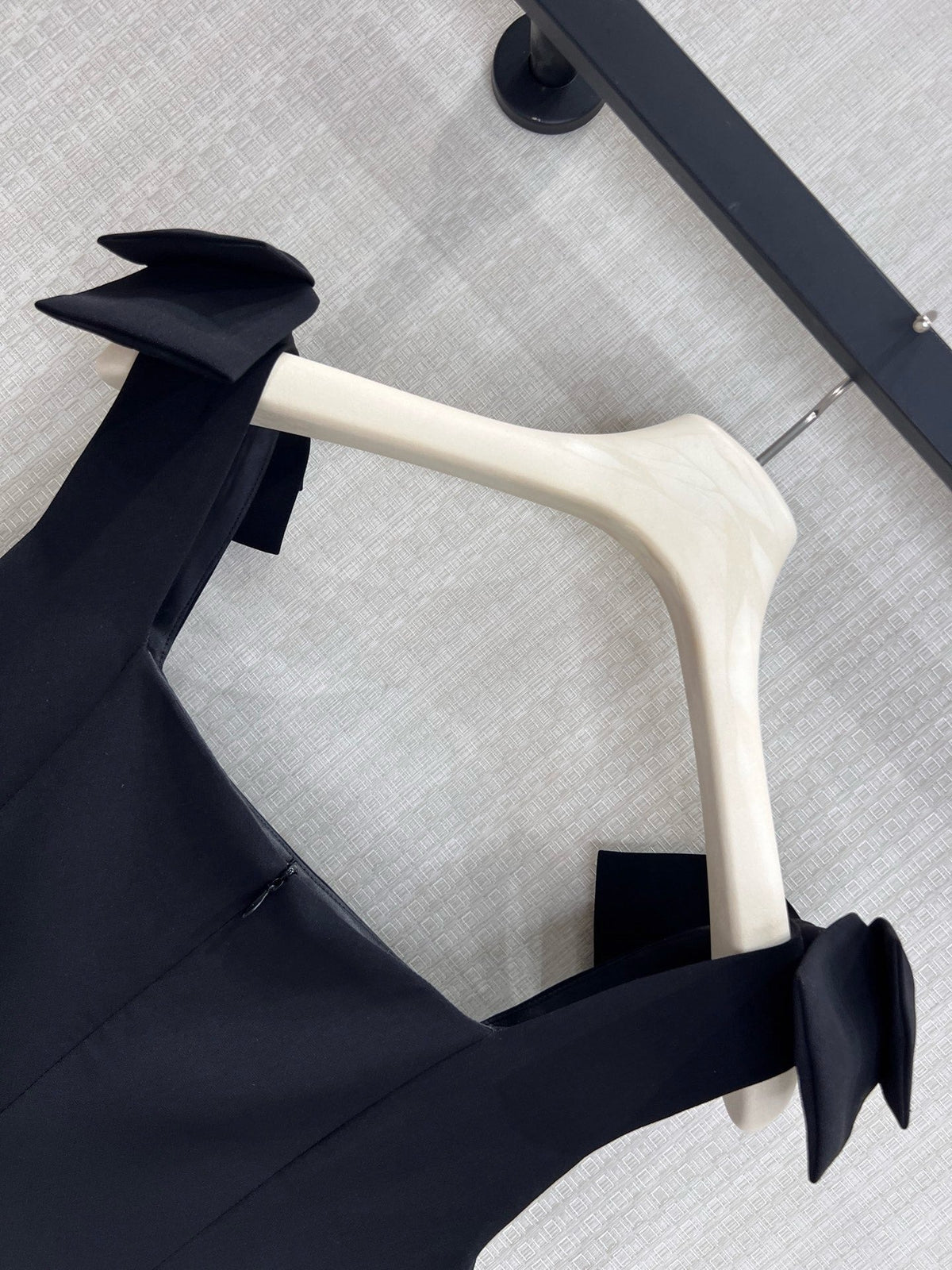 CC 26s Dress Features Distinctive Bow Black 397677