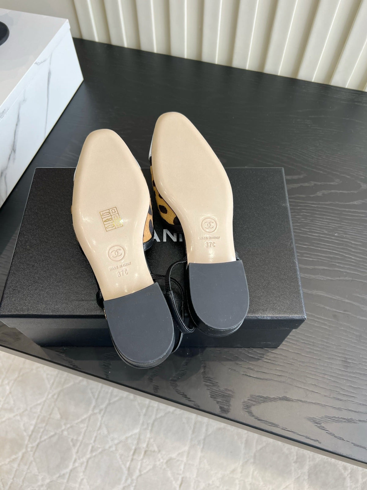 CC 26s Slingback Black Beige Horsehair 850776