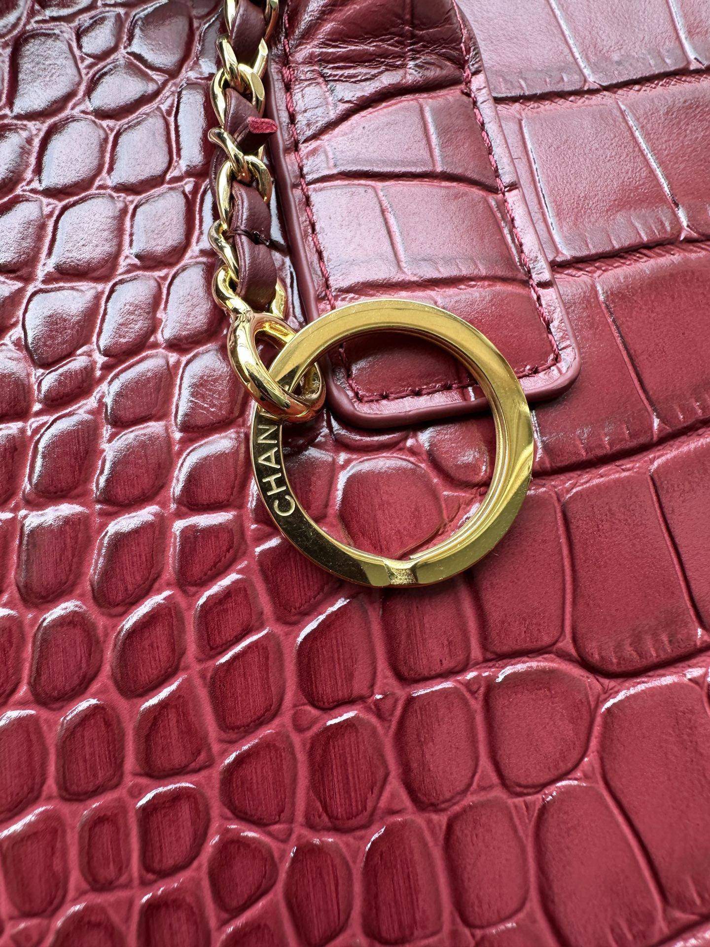 CC 2026 Large Shopping Bag 40cm Burgundy Crocodile Embossed Calfskin GHW