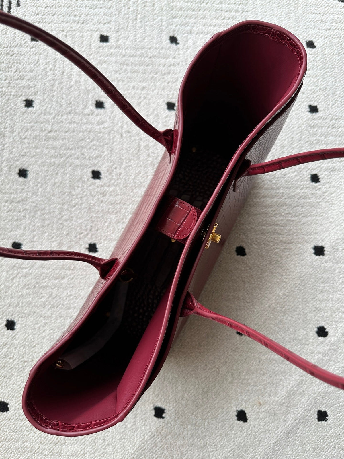 CC 2026 Large Shopping Bag 40cm Burgundy Crocodile Embossed Calfskin GHW