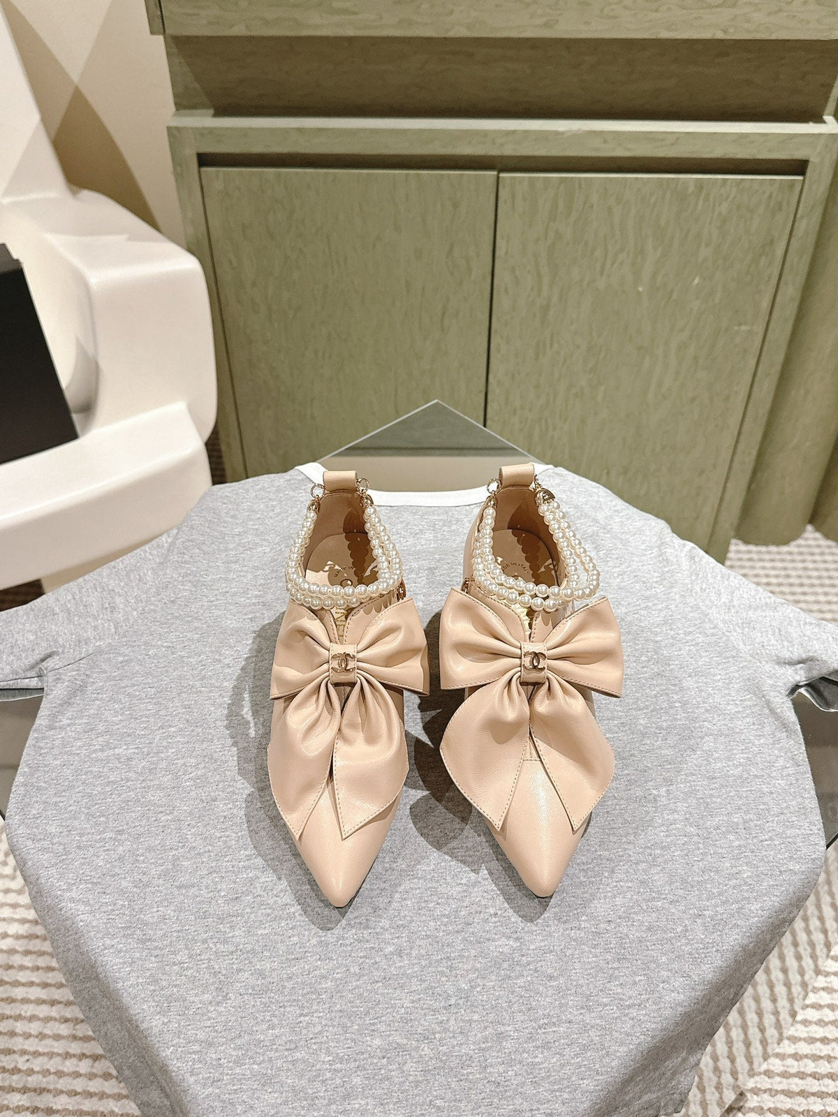 CC 24A Pearl Bow Slingbacks 65mm Beige Sheepskin 447466