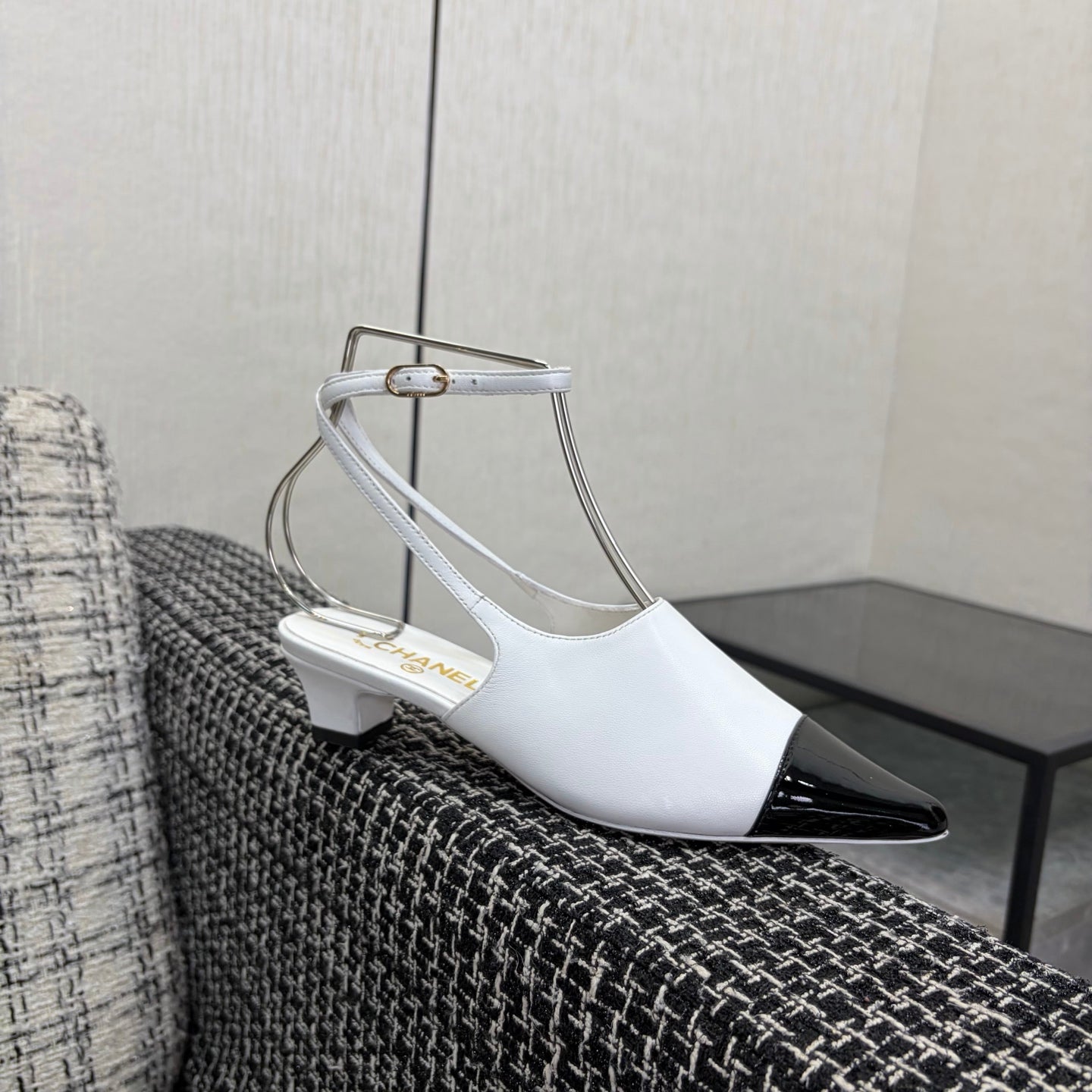 CC 2026 Slingback 4cm White Patent Leather 688713