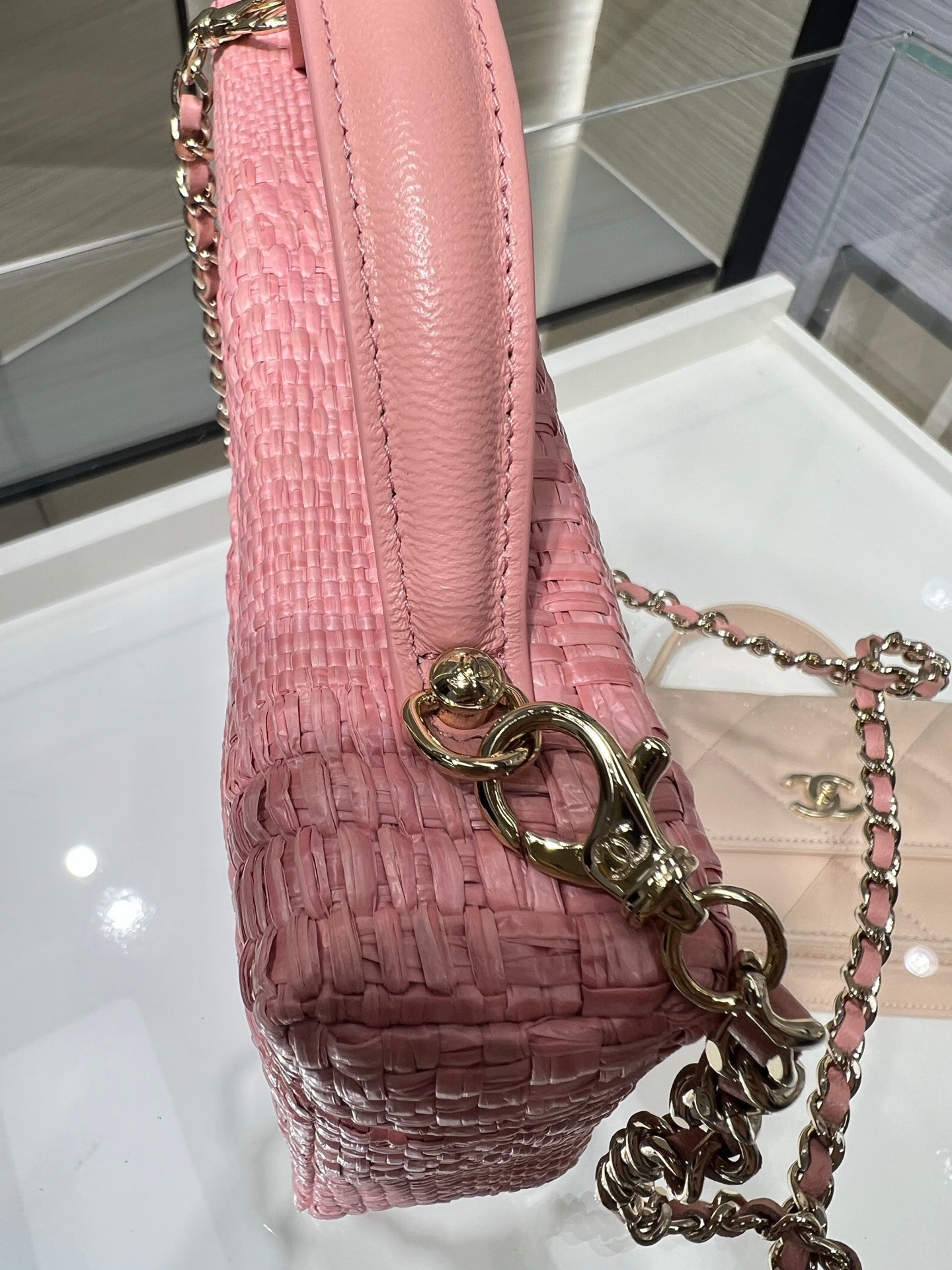 CC Top Handle Long Vanity Case 16cm Light Pink Woven Straw