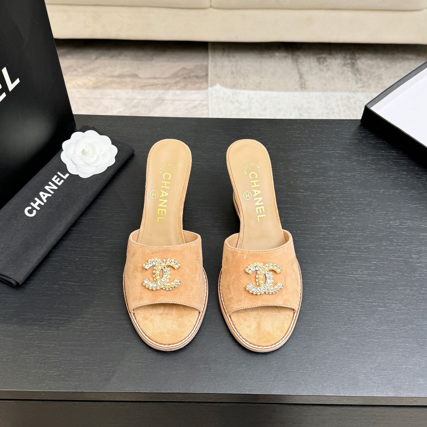 CC 2026 Wedge Sandals 65 Beige Suede 667767