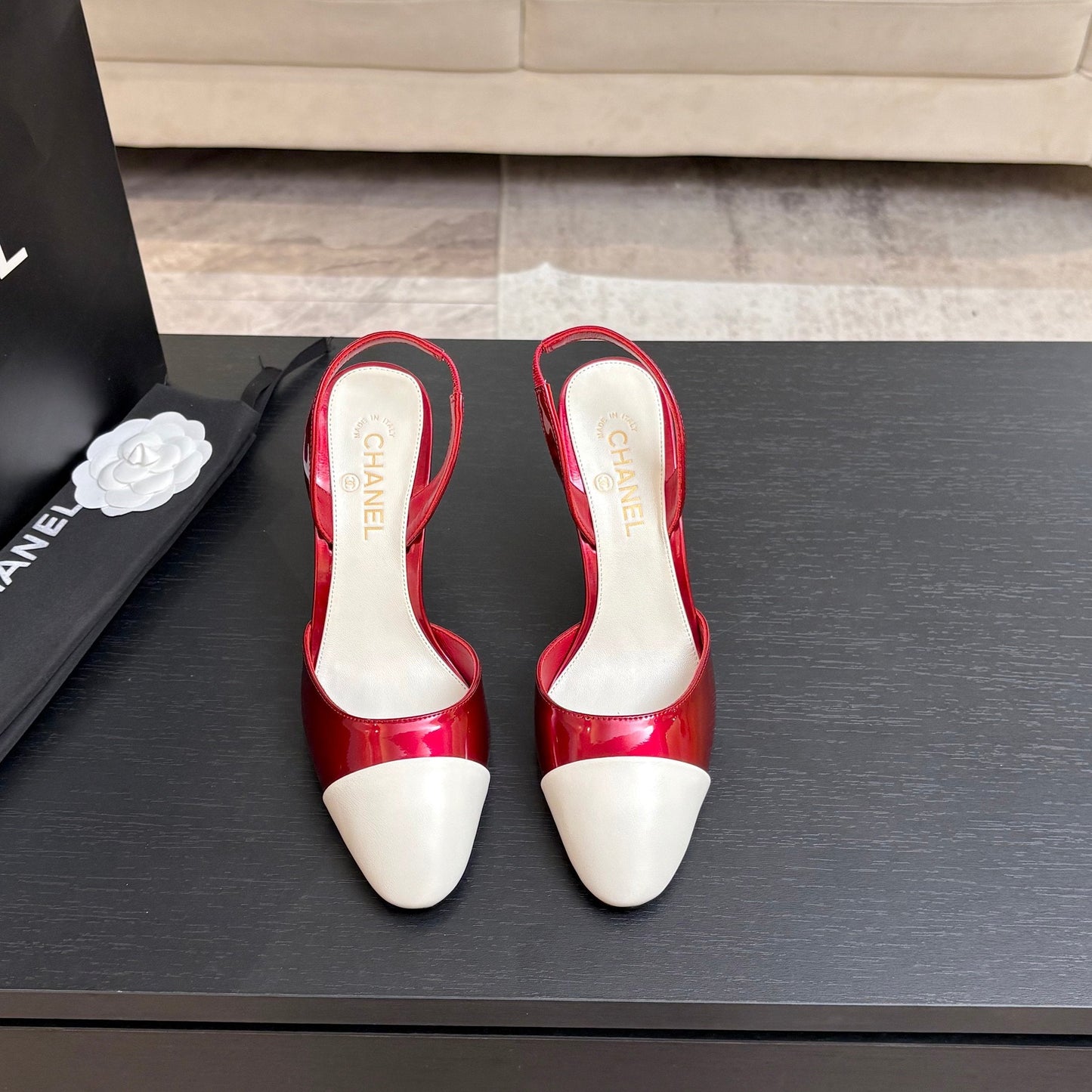 CC Métiers d’art 2026 Slingbacks 8.5cm White Red Leather 847276