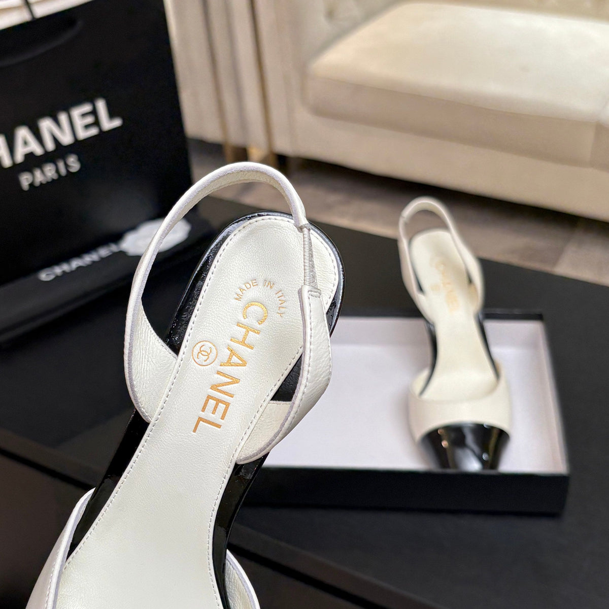 CC Métiers d’art 2026 Slingbacks 8.5cm White Leather 847280