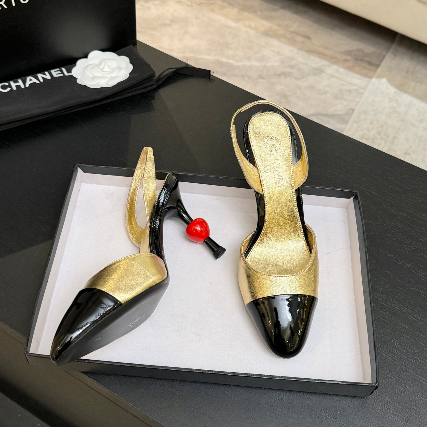 CC Métiers d’art 2026 Slingbacks 8.5cm Gold Leather 847283
