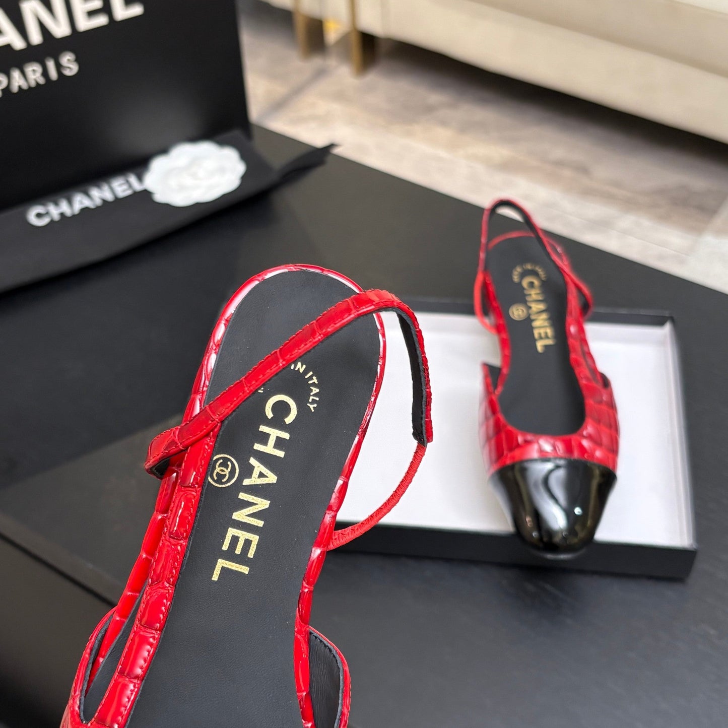 CC 26s Classic Slingback Flat Black Bright Red Crocodile Embossed Patent Leather 907634