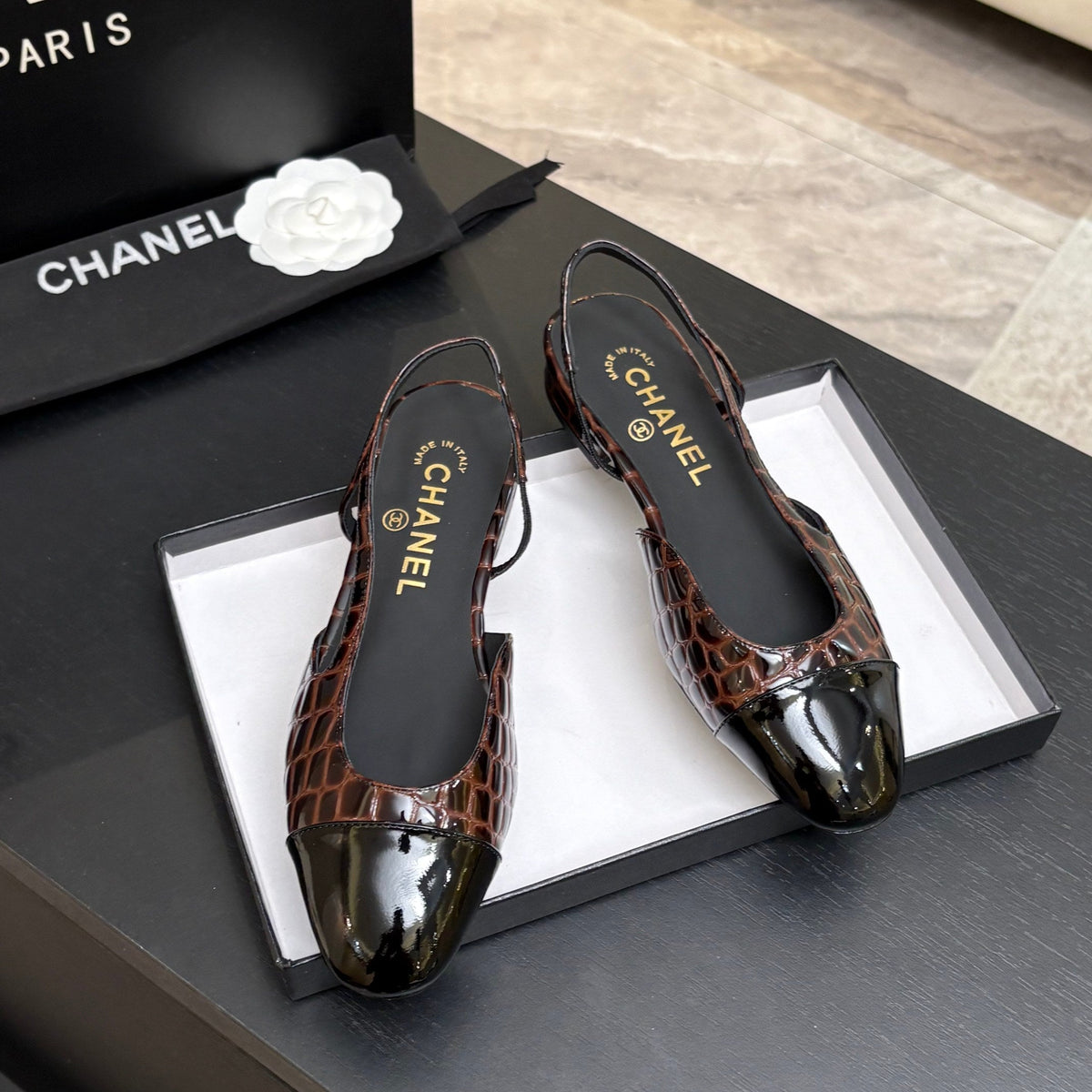 CC 26s Classic Slingback Flat Black Brown Crocodile Embossed Patent Leather 907636