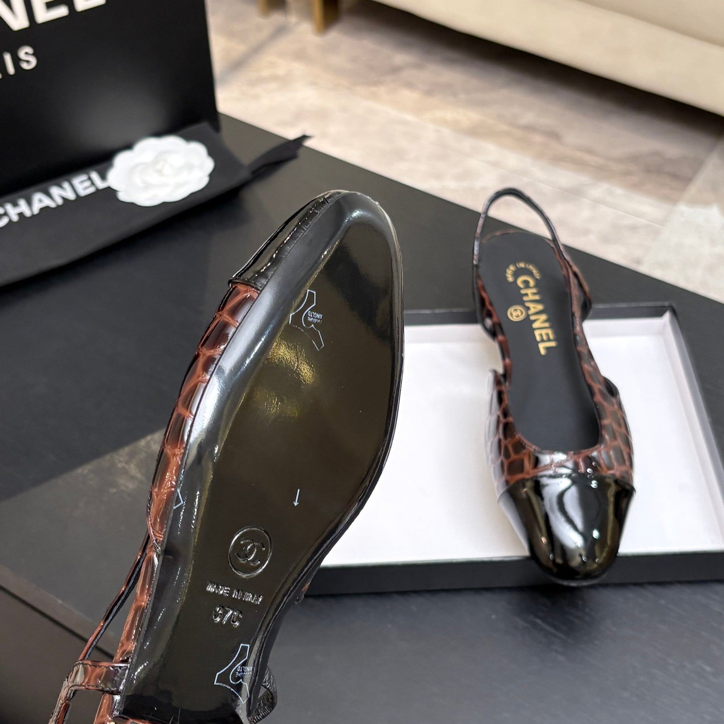 CC 26s Classic Slingback Flat Black Brown Crocodile Embossed Patent Leather 907636