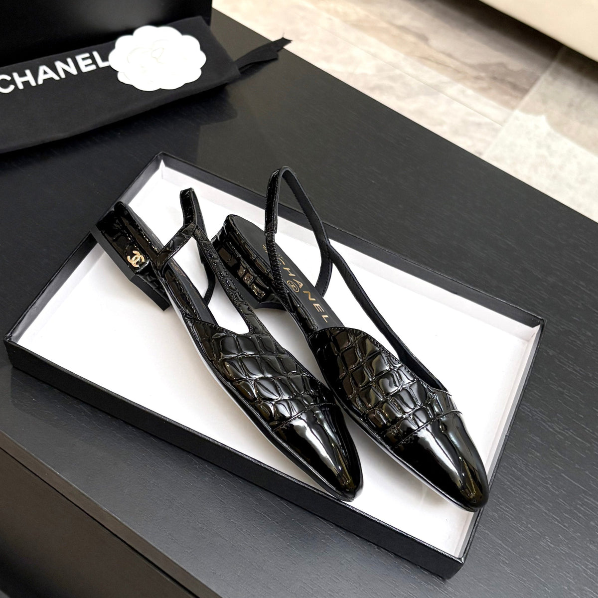 CC 26s Classic Slingback Flat Black Crocodile Embossed Patent Leather 907637