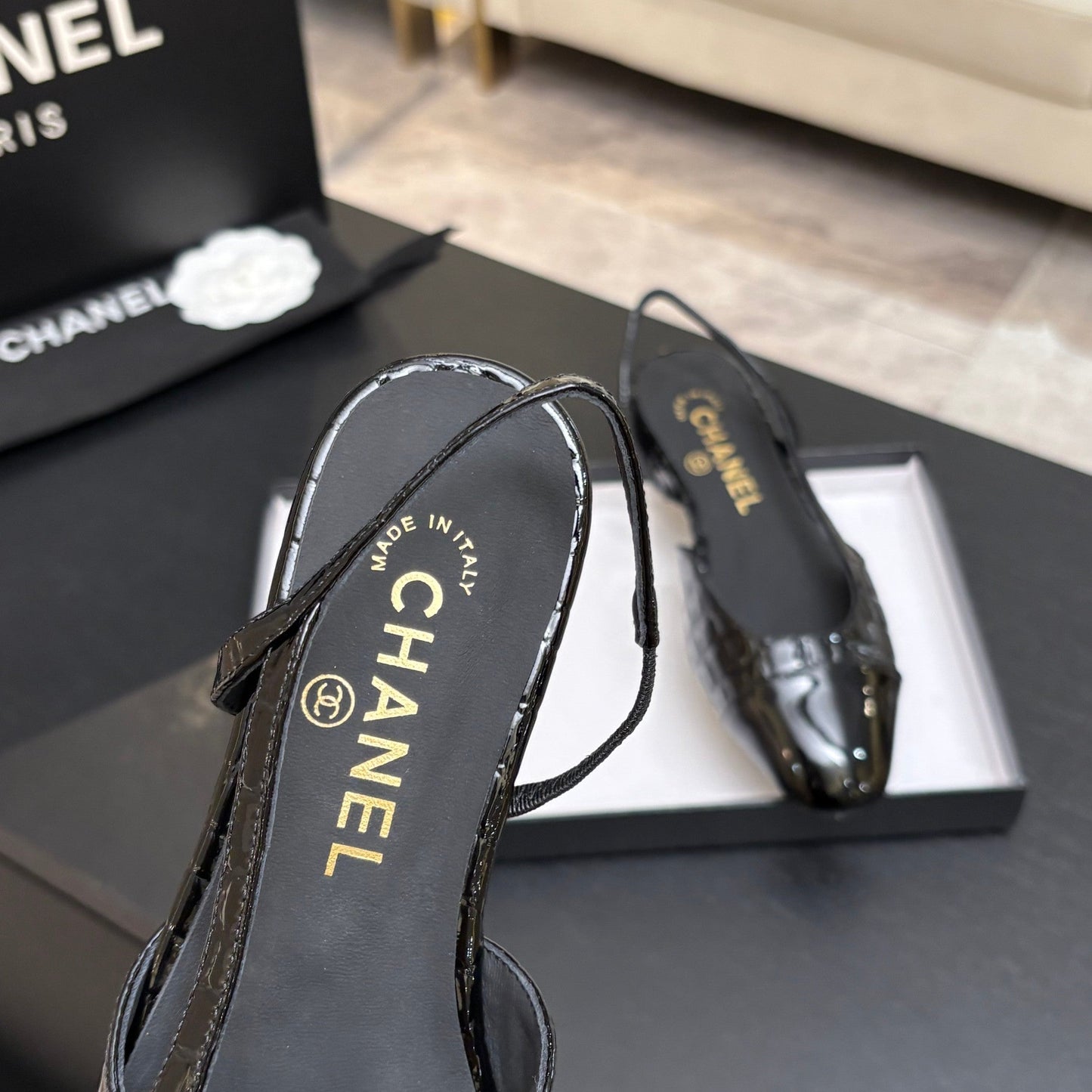 CC 26s Classic Slingback Flat Black Crocodile Embossed Patent Leather 907637