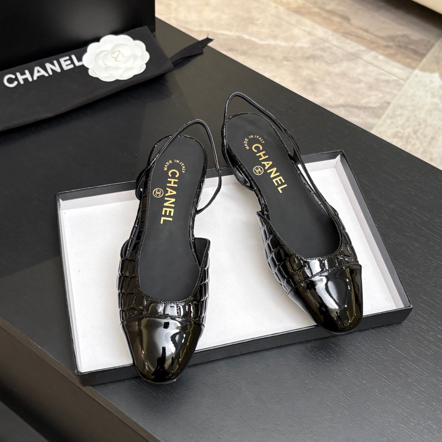 CC 26s Classic Slingback Flat Black Crocodile Embossed Patent Leather 907637