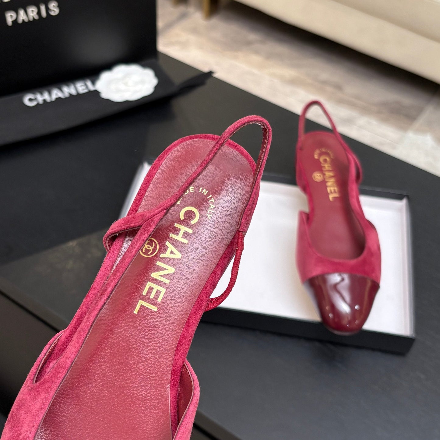 CC 26s Classic Slingback Flat Red Suede Patent Leather 907643