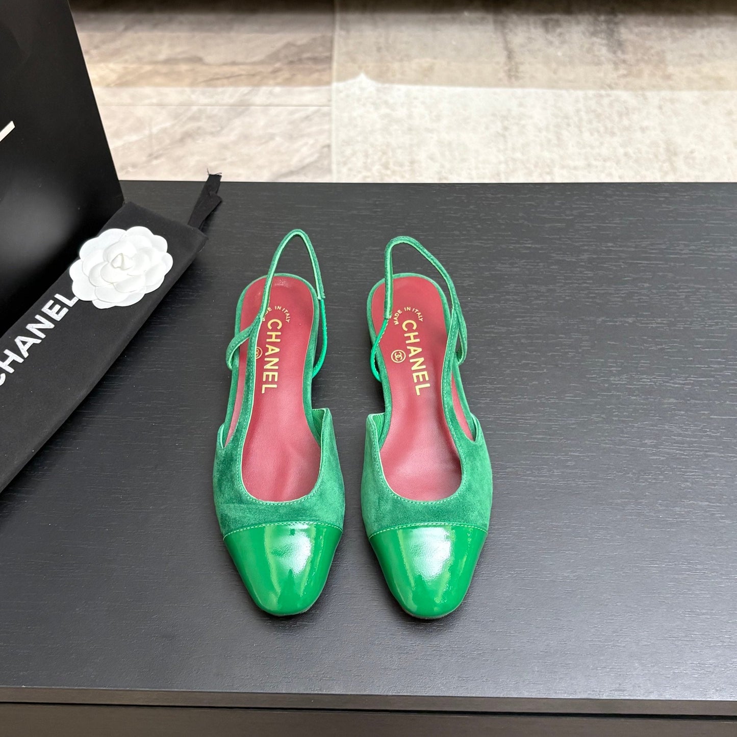 CC 26s Classic Slingback Flat Green Suede Patent Leather 907644