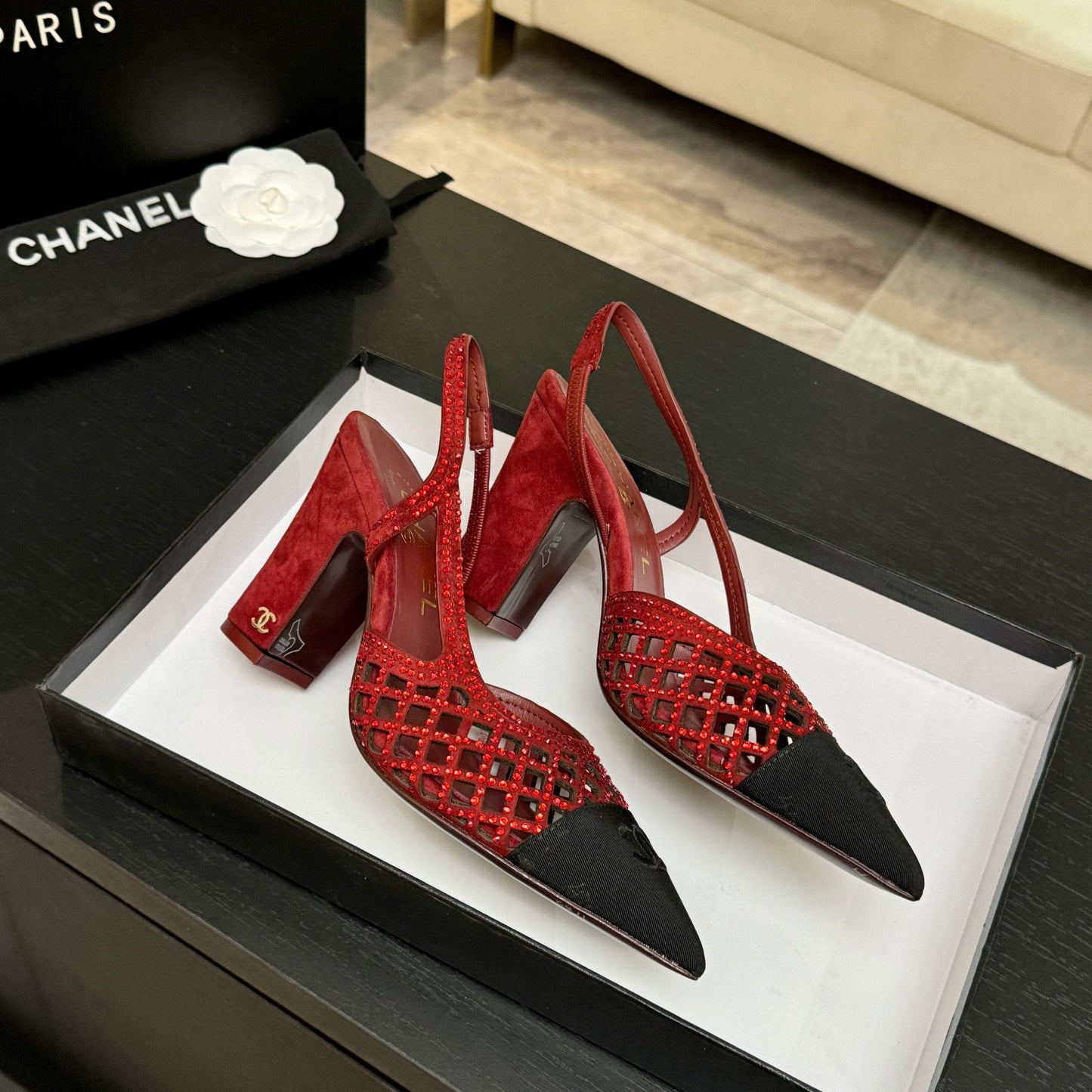 CC 26s Rhinestone Pointed-Toe Shoe Red Black Suede Canvas 907705