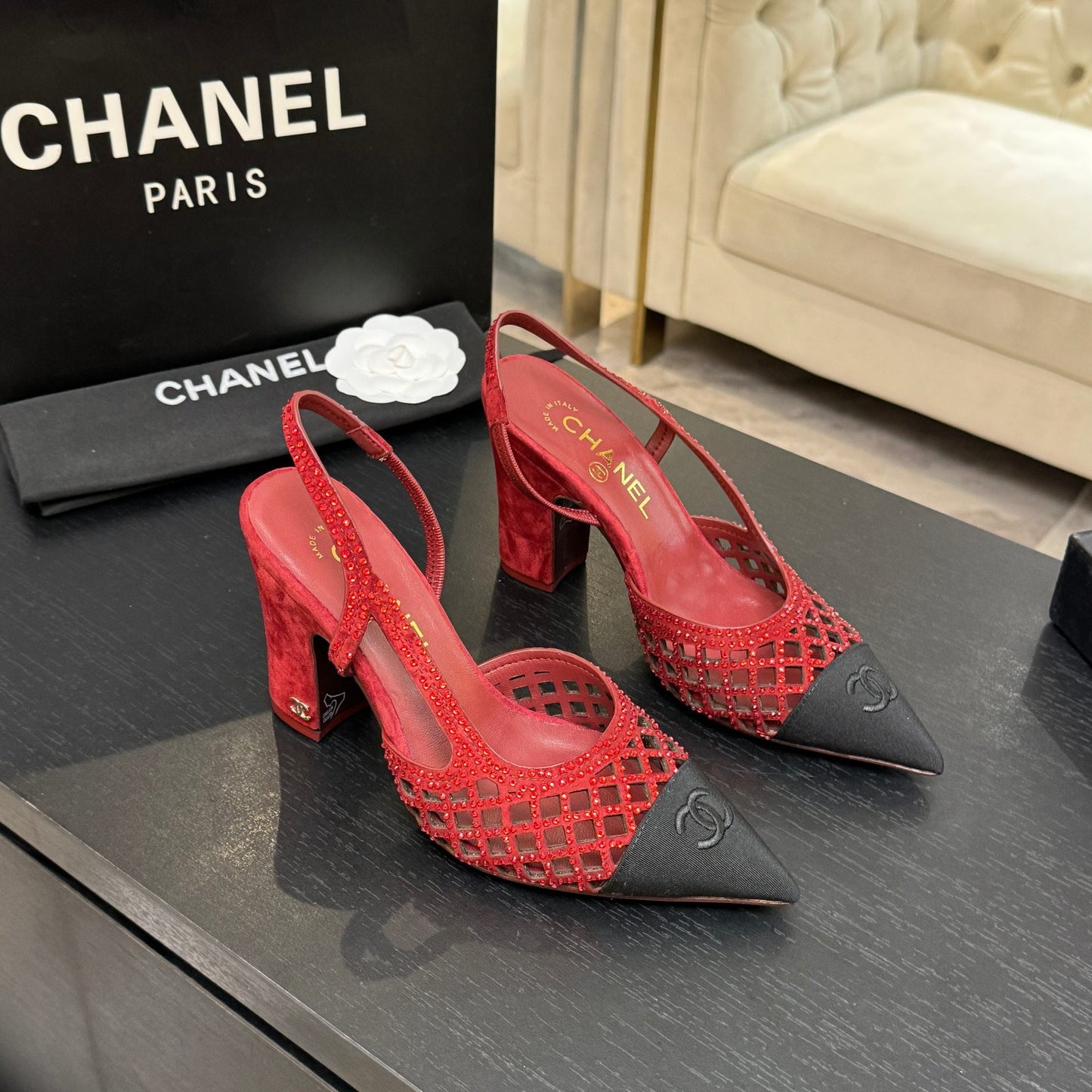 CC 26s Rhinestone Pointed-Toe Shoe Red Black Suede Canvas 907705