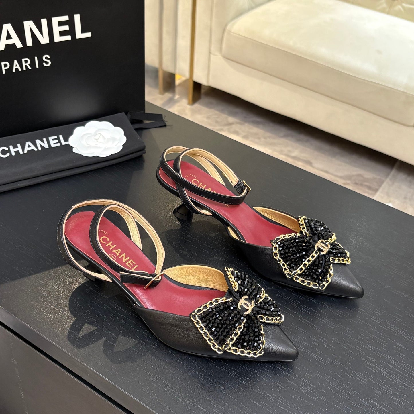 CC 26P Rhinestone-Encrusted Bow Slingback Black Leather 907739