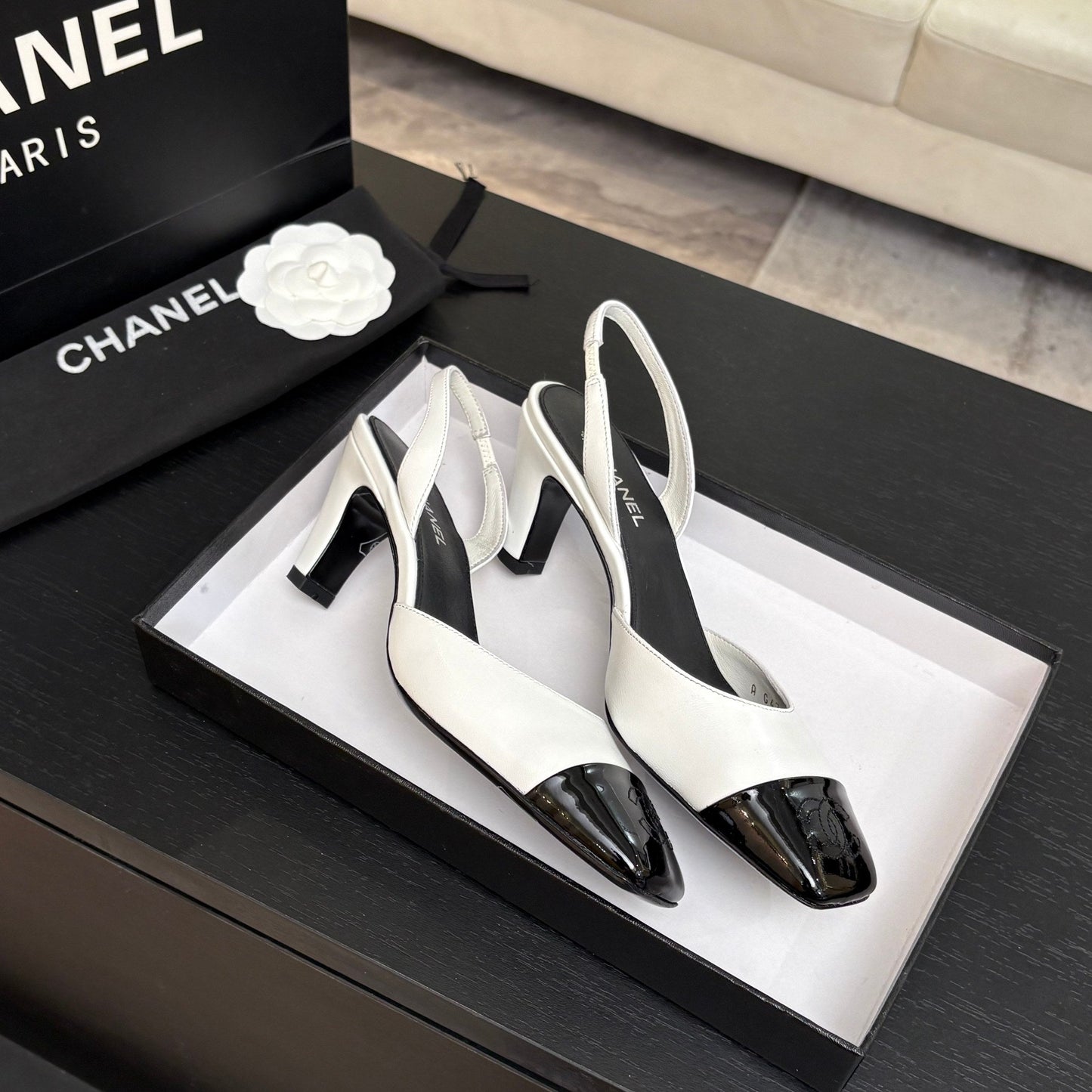 CC 26s Square Cap Toe Slingback 7cm Black White Lambskin Patent Leather 958030