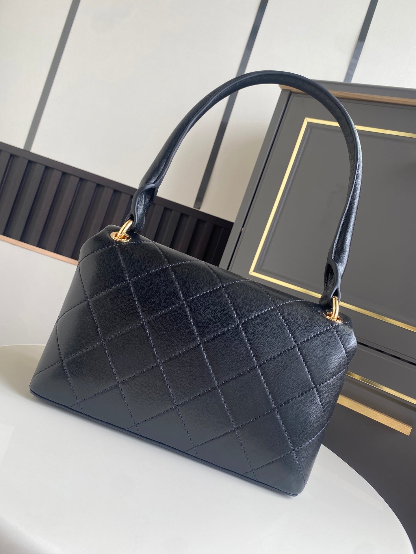 CC 26P AS6112 Flap Bag 25cm Black Quited Lambskin