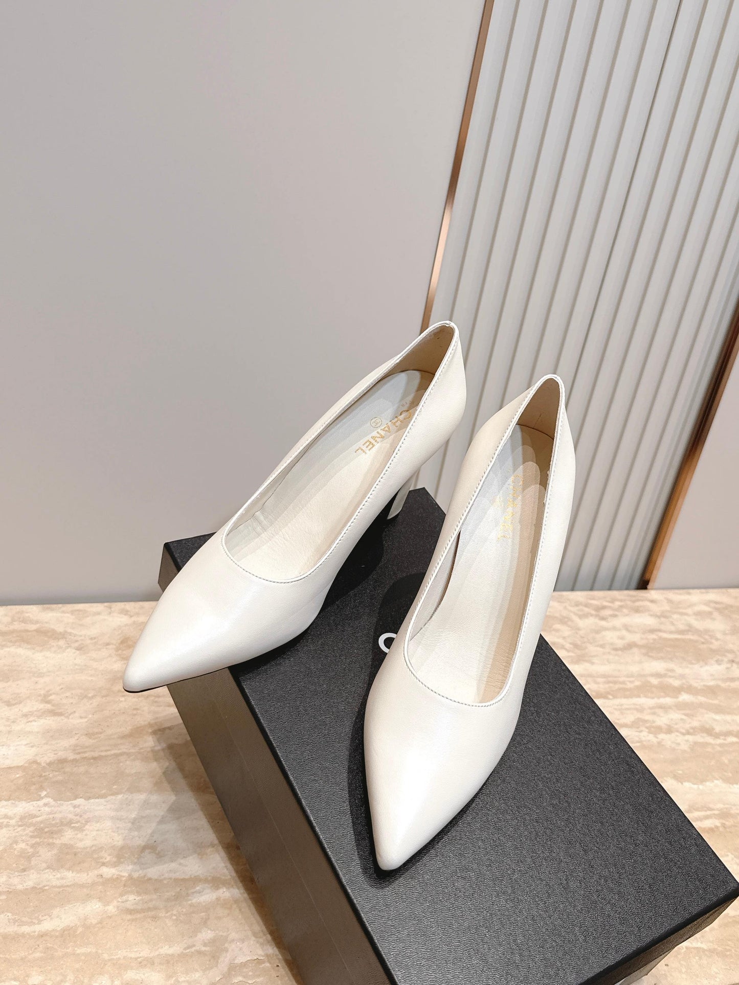 CC Métiers d’art 2026 Pumps 9.5cm White Sheepskin 898966
