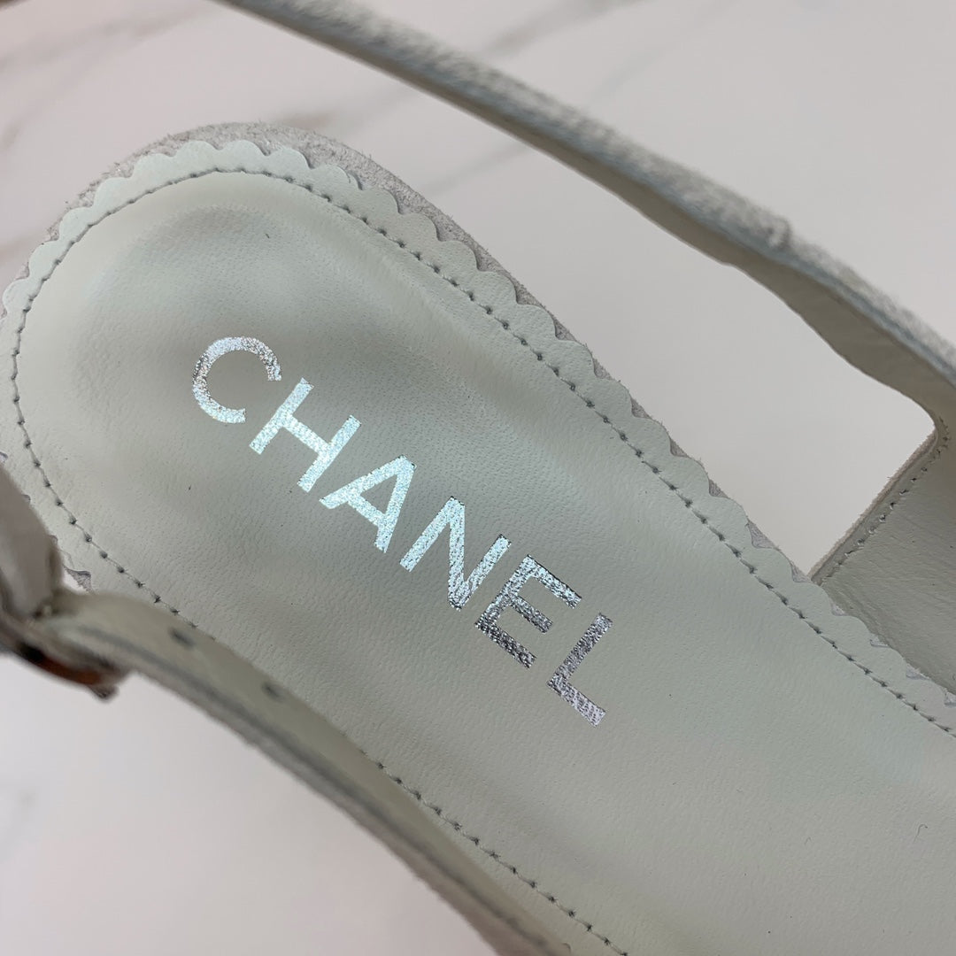 CC 26s Slingback 4.5cm Chain Light Grey Suede 792604