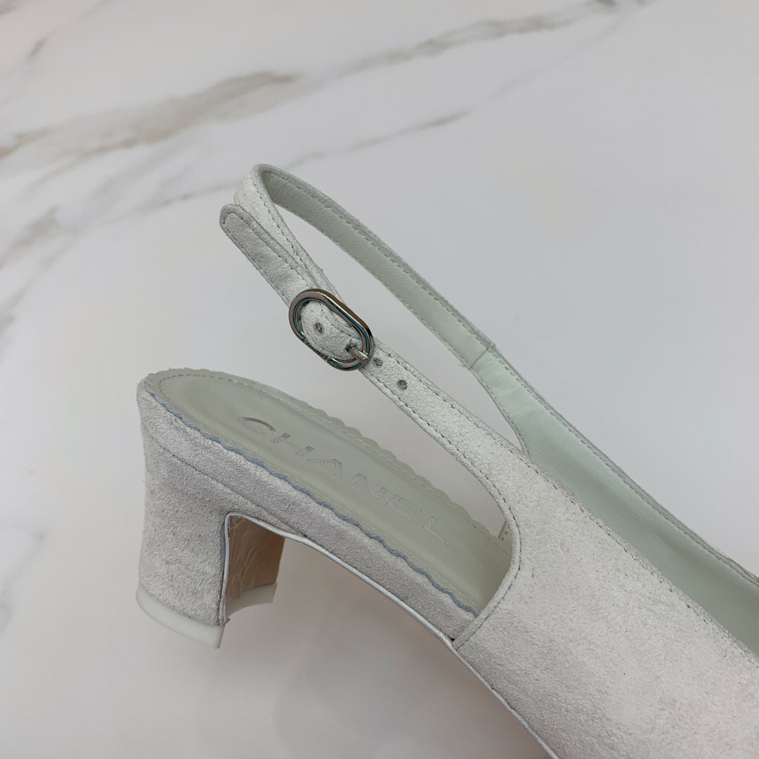 CC 26s Slingback 4.5cm Chain Light Grey Suede 792604