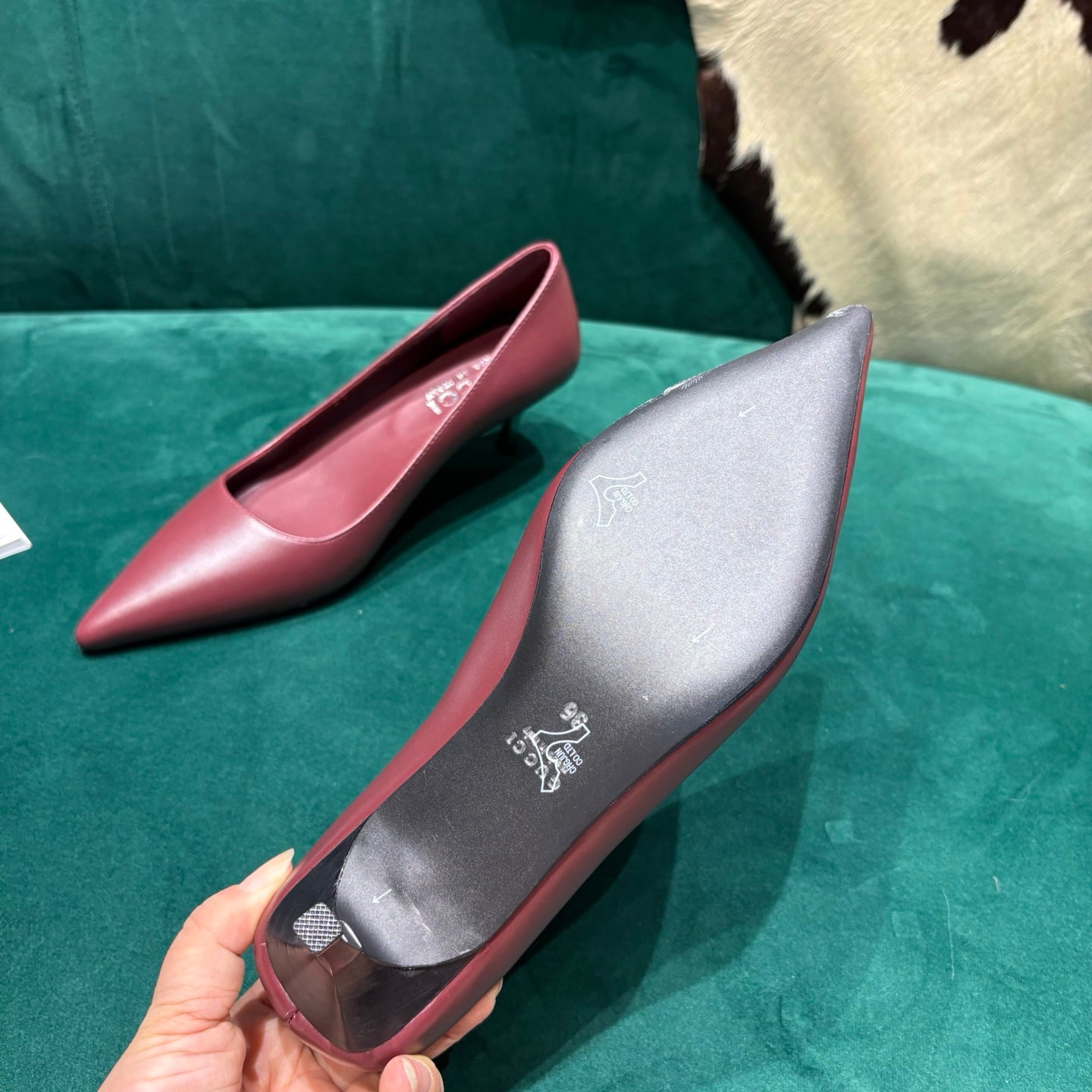 GG Pointed-Toe Slingback Burgundy Leather 741258