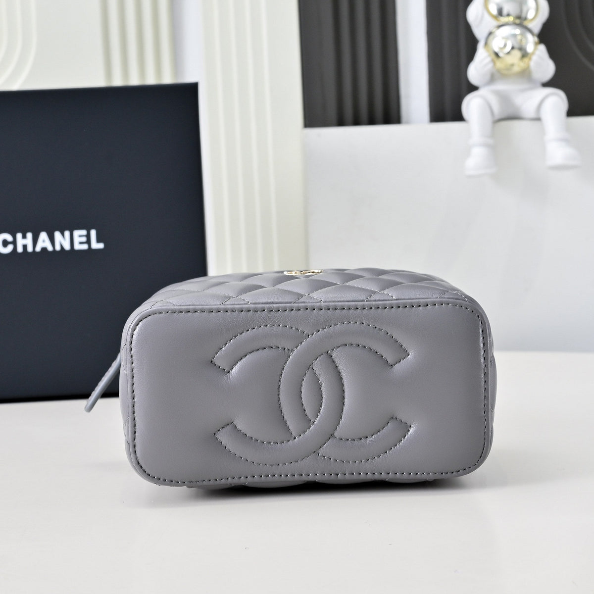 CC 26s Vanity Case Grey Quilted Lambskin 286291