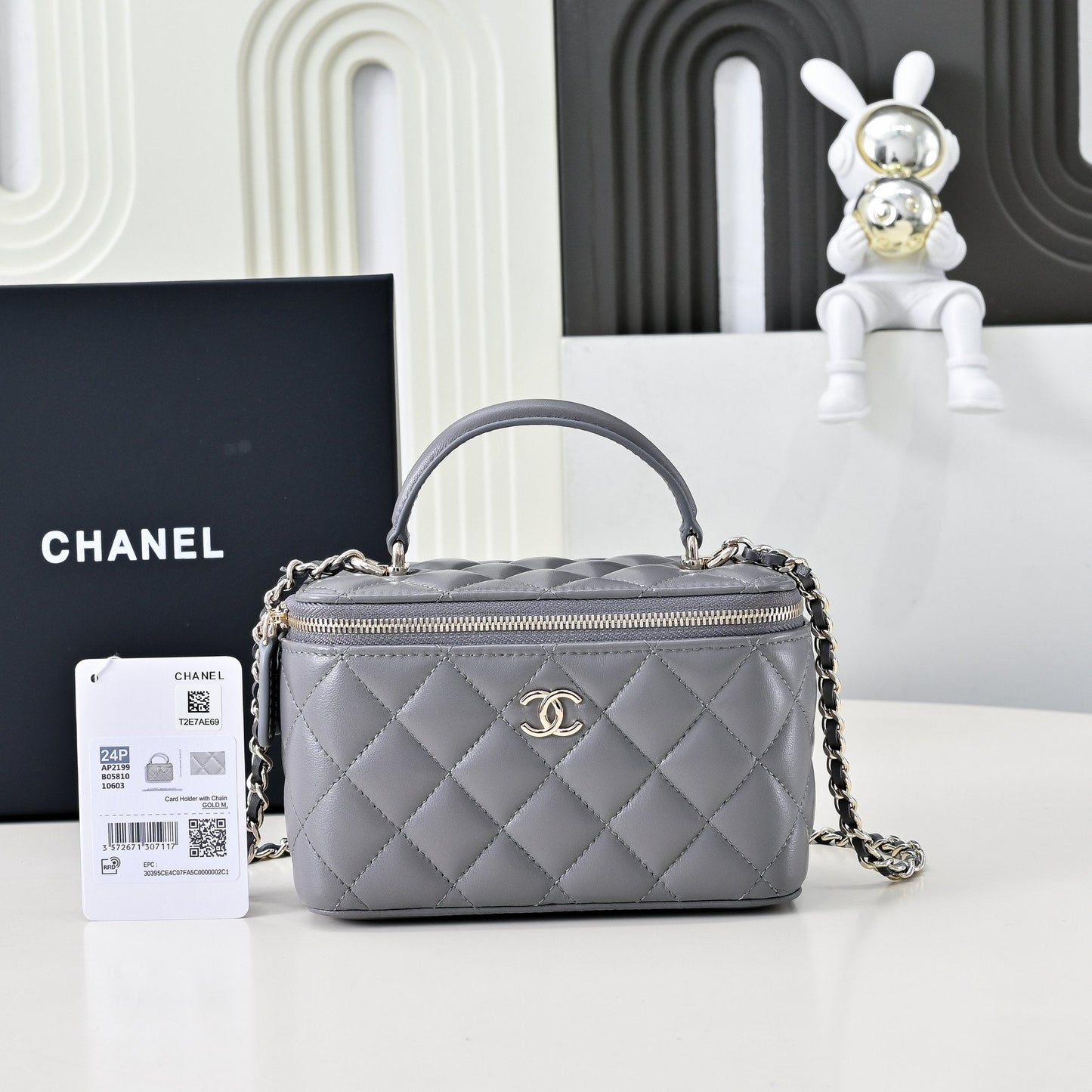 CC 26s Vanity Case Grey Quilted Lambskin 286291