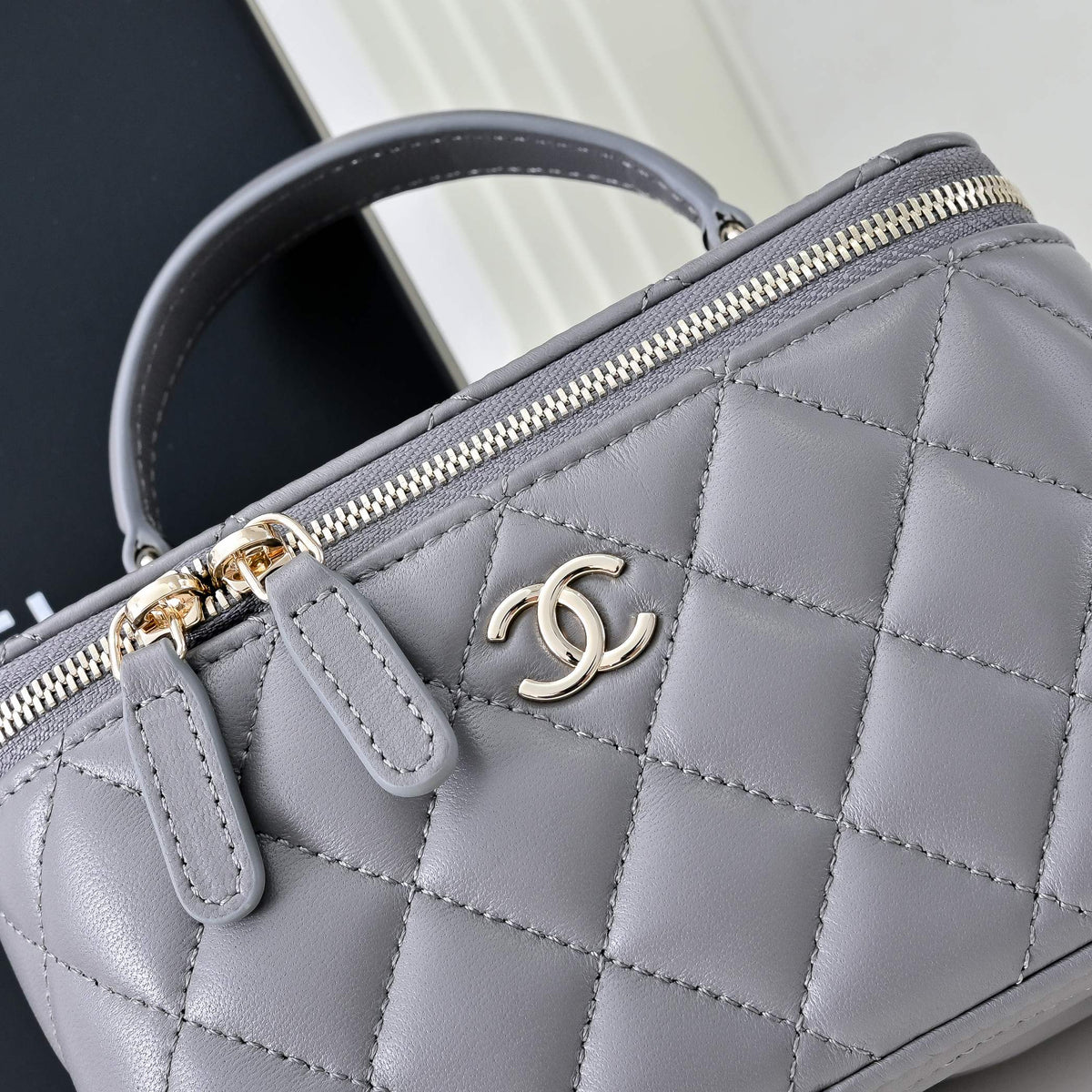 CC 26s Vanity Case Grey Quilted Lambskin 286291