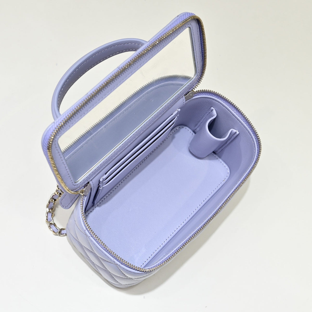 CC 26s Vanity Case Light Purple Quilted Lambskin 286290