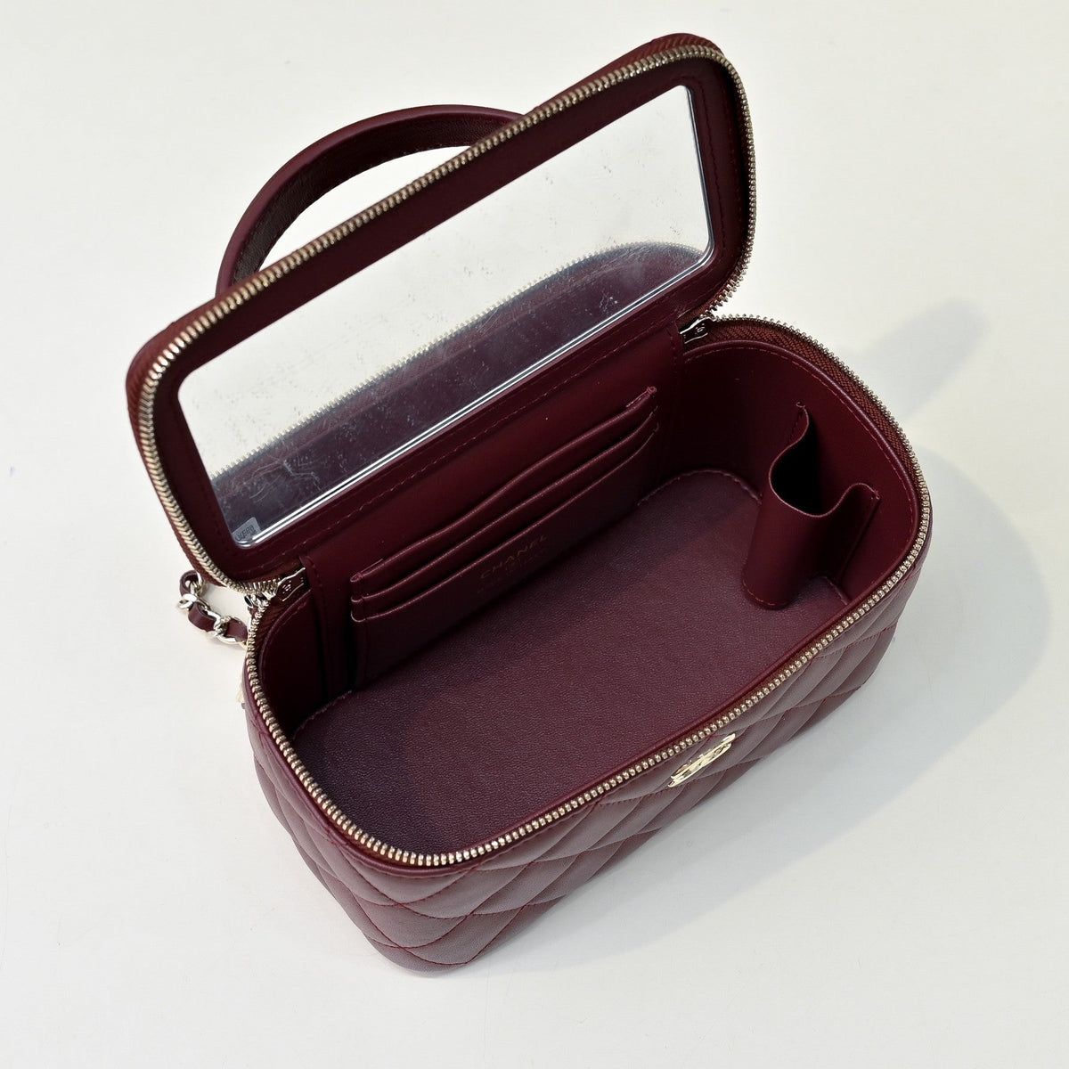 CC 26s Vanity Case Burgundy Quilted Lambskin 286285