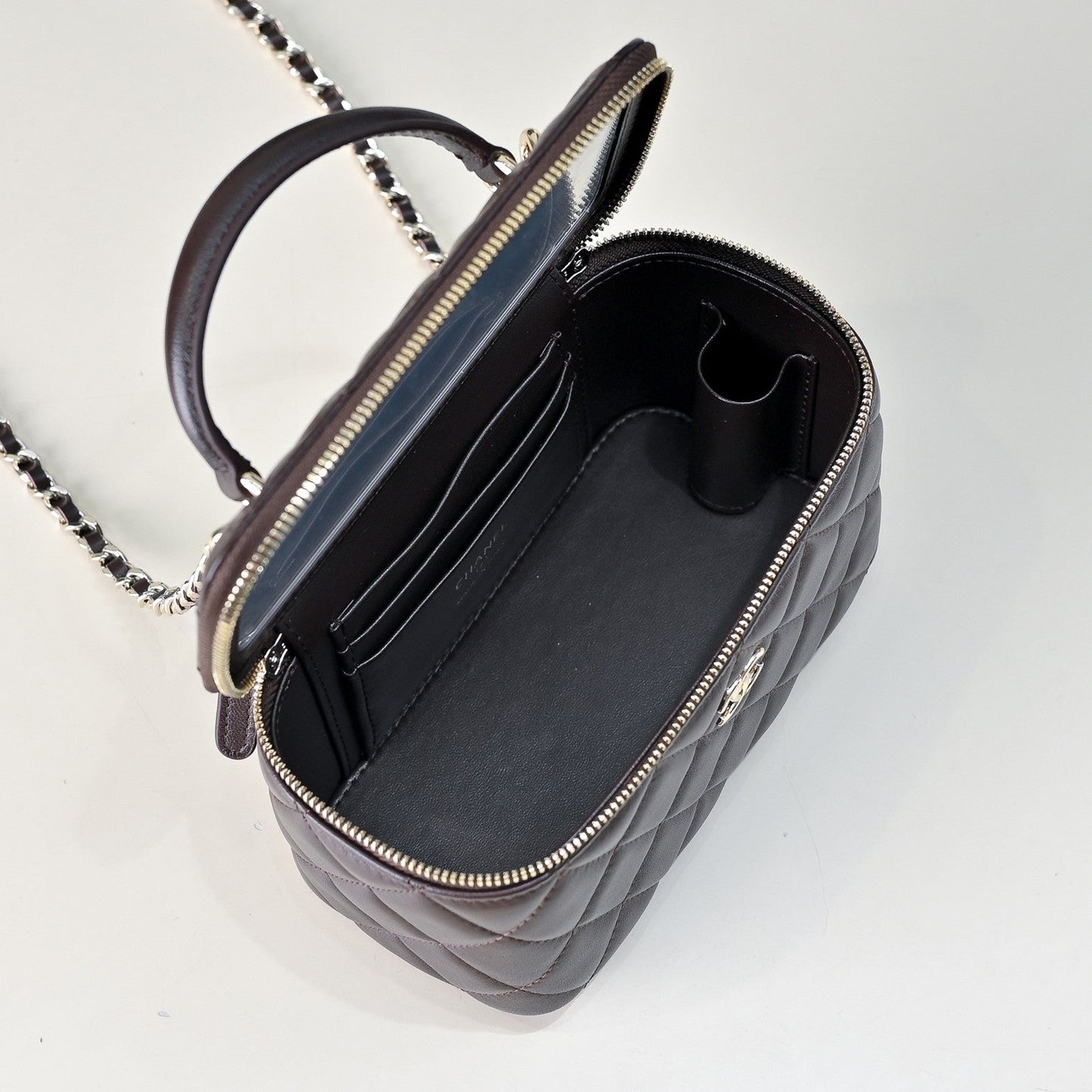 CC 26s Vanity Case Chocolate Quilted Lambskin 286283