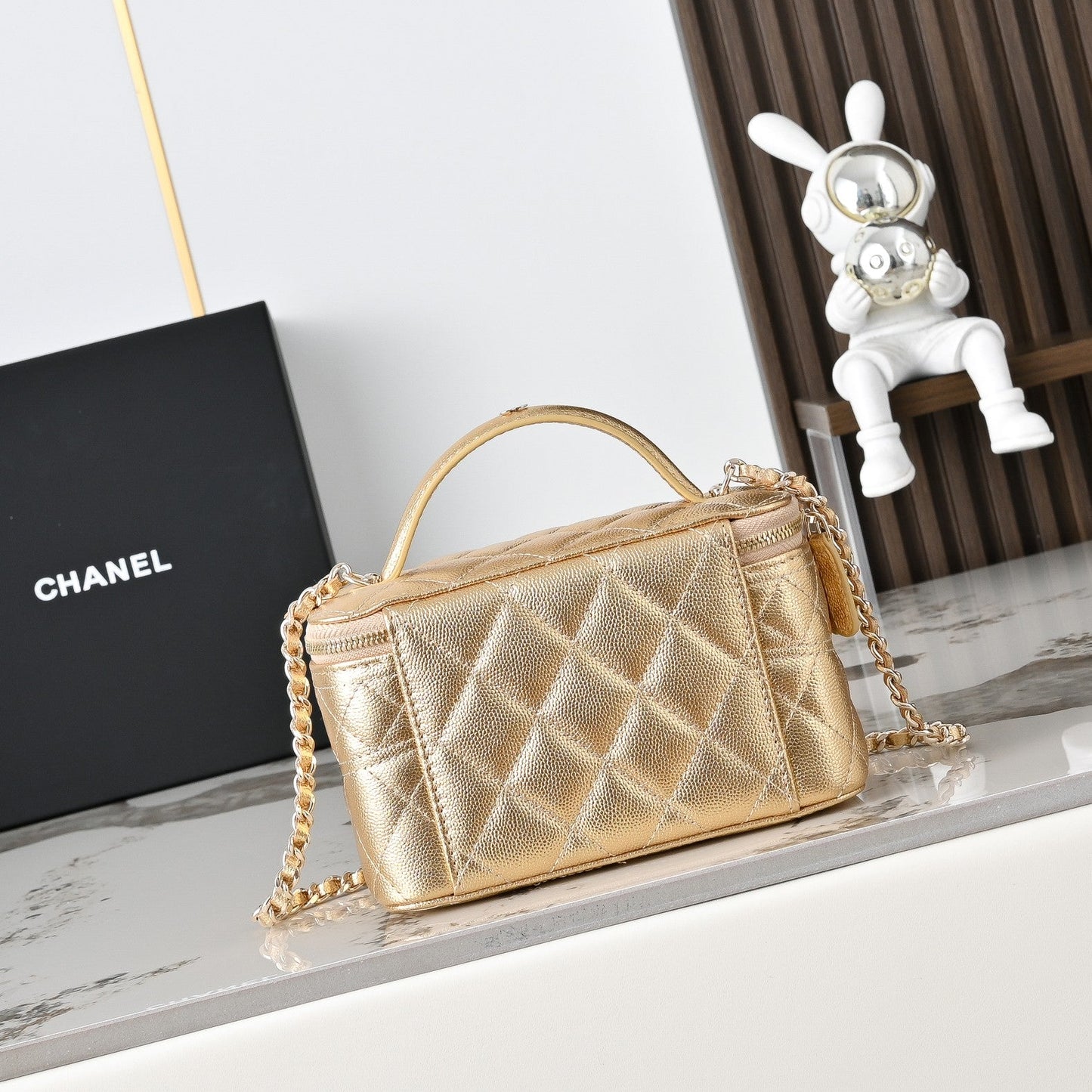 CC 25C Vanity Case Metallic Gold Caviar Leather 286276