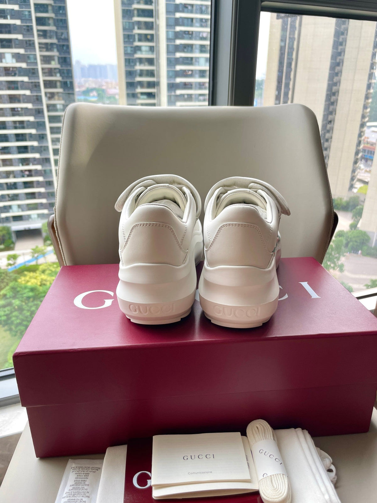 GG 26 Platform Sneaker White Black Sheepskin 632851
