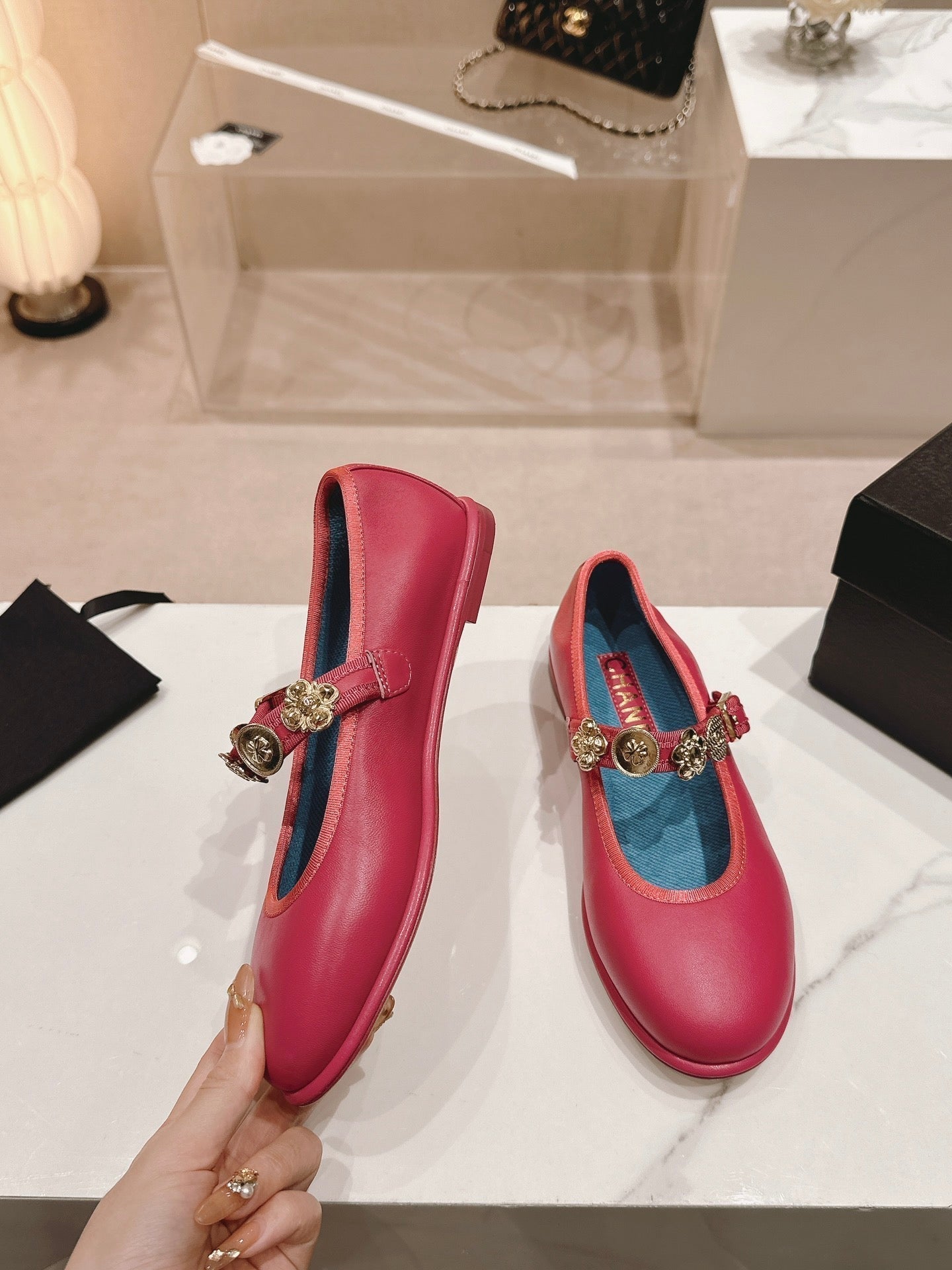 CC MARY JANES DARK RED CALFSKIN LIGHT GOLD METALIC