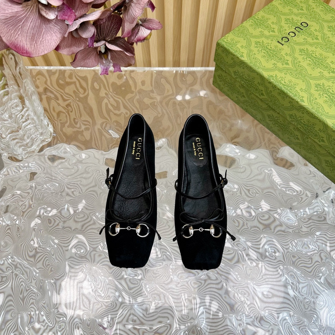 BALLET FLAT IN BLACK SUEDE