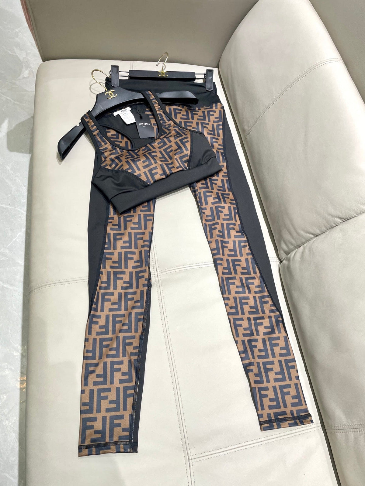 Fendi Yoga Set White Black 198909